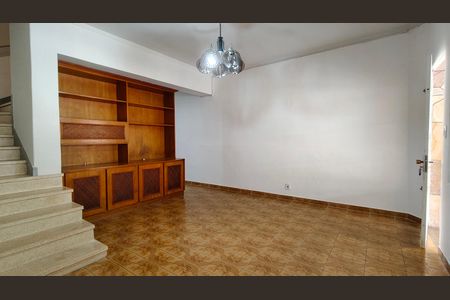 Casa para alugar com 3 quartos, 160m² em Vila Arcadia, São Paulo