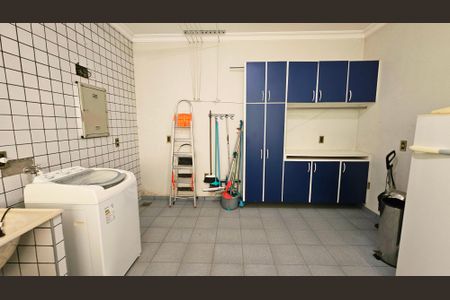 Casa à venda com 35m², 4 quartos e 8 vagas