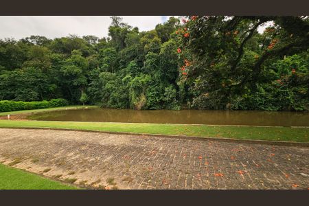 Casa à venda com 35m², 4 quartos e 8 vagas