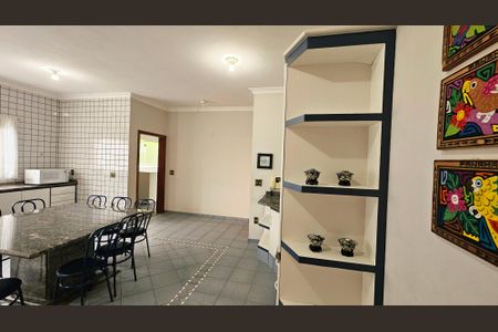 Casa à venda com 35m², 4 quartos e 8 vagas