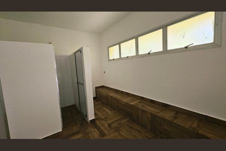 Casa à venda com 35m², 4 quartos e 8 vagas