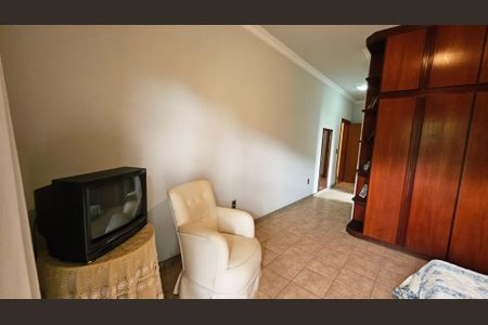 Casa à venda com 35m², 4 quartos e 8 vagas