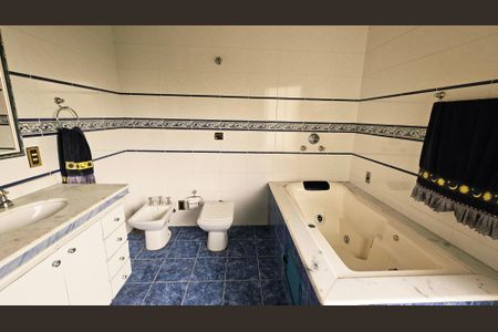 Casa à venda com 35m², 4 quartos e 8 vagas