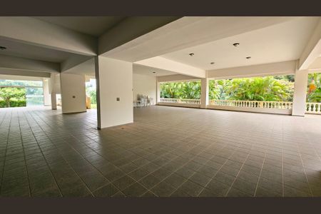 Casa à venda com 35m², 4 quartos e 8 vagas