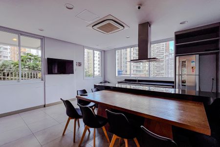 Apartamento para alugar com 68m², 2 quartos e 1 vagaÁrea comum - Churrasqueira