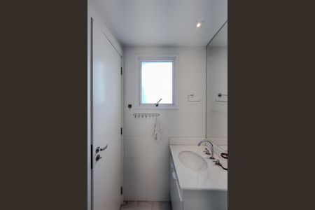 Apartamento para alugar com 68m², 2 quartos e 1 vaga Apartamento para alugar com 68m², 2 quartos e 1 vagaBanheiro da Suíte