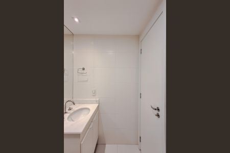 Apartamento para alugar com 68m², 2 quartos e 1 vaga Apartamento para alugar com 68m², 2 quartos e 1 vagaBanheiro
