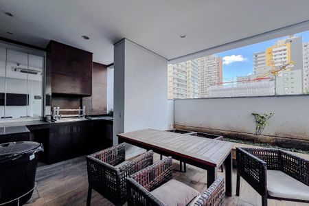 Apartamento para alugar com 68m², 2 quartos e 1 vagaÁrea comum - Piscina