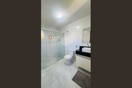 Casa à venda com 2000m², 3 quartos e 3 vagasBanheiro