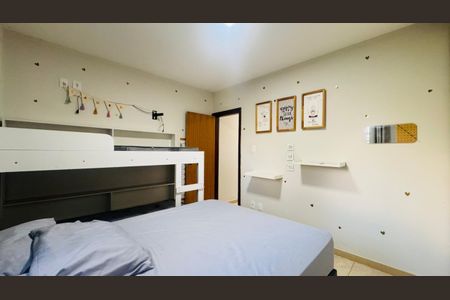 Casa à venda com 2000m², 3 quartos e 3 vagasQuarto