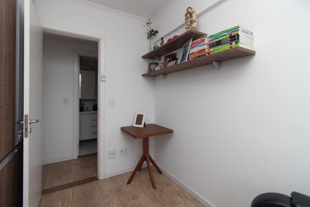 Quarto 1 de apartamento à venda com 3 quartos, 75m² em Partenon, Porto Alegre