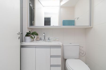 Apartamento à venda com 75m², 3 quartos e 2 vagas Apartamento à venda com 75m², 3 quartos e 2 vagasBanheiro