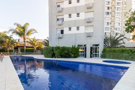 Apartamento à venda com 75m², 3 quartos e 2 vagas Apartamento à venda com 75m², 3 quartos e 2 vagasÁrea comum - Piscina