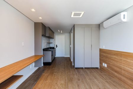 Apartamento para alugar com 25m², 1 quarto e sem vagaStudio - Quarto e Cozinha