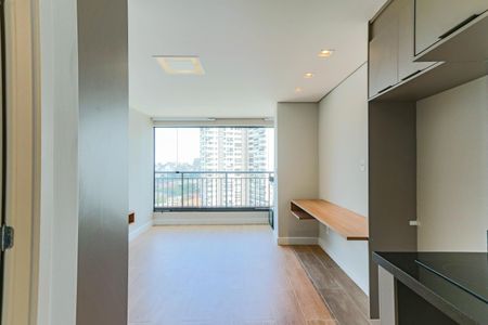 Apartamento para alugar com 25m², 1 quarto e sem vagaStudio - Quarto e Cozinha