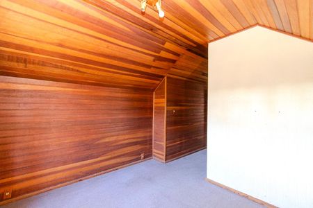 Casa à venda com 280m², 3 quartos e 3 vagas Casa à venda com 280m², 3 quartos e 3 vagasCobertura