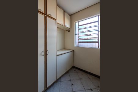 Casa à venda com 280m², 3 quartos e 3 vagas Casa à venda com 280m², 3 quartos e 3 vagasÁrea de Serviço