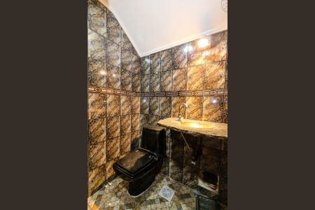 Casa à venda com 280m², 3 quartos e 3 vagas Casa à venda com 280m², 3 quartos e 3 vagasLavabo