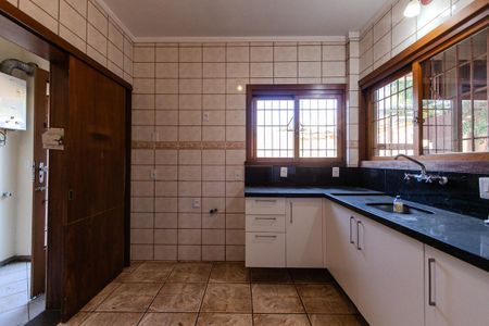 Casa à venda com 280m², 3 quartos e 3 vagas Casa à venda com 280m², 3 quartos e 3 vagasCozinha
