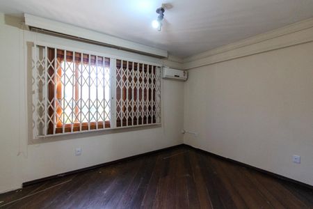 Casa à venda com 280m², 3 quartos e 3 vagas Casa à venda com 280m², 3 quartos e 3 vagasQuarto 1