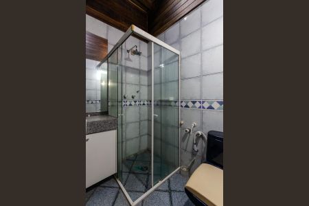 Casa à venda com 280m², 3 quartos e 3 vagas Casa à venda com 280m², 3 quartos e 3 vagasBanheiro