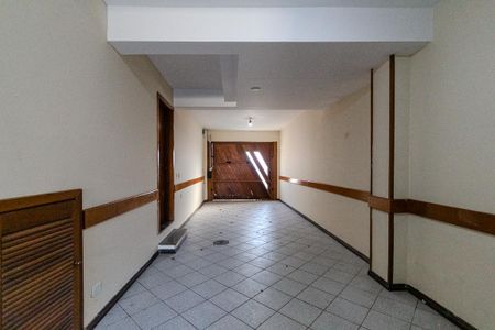 Casa à venda com 280m², 3 quartos e 3 vagas Casa à venda com 280m², 3 quartos e 3 vagasGaragem