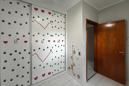 Quarto 2 de casa à venda com 3 quartos, 250m² em Jardim Eulina, Campinas