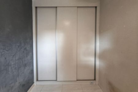 Casa à venda com 250m², 3 quartos e 3 vagas Casa à venda com 250m², 3 quartos e 3 vagasQuarto 3