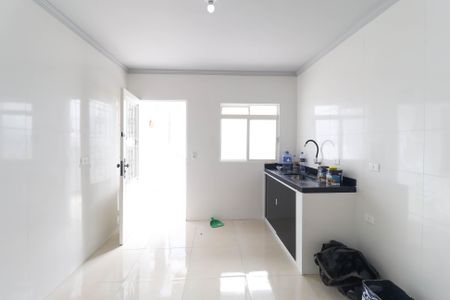 Casa para alugar com 70m², 2 quartos e sem vaga