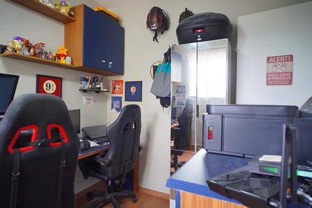 Quarto 1 de apartamento à venda com 2 quartos, 40m² em Santa Fé, Porto Alegre