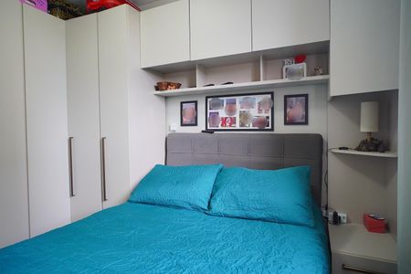 Quarto 2 de apartamento à venda com 2 quartos, 40m² em Santa Fé, Porto Alegre