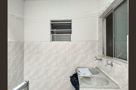 Casa para alugar com 47m², 2 quartos e sem vagaÁrea de serviço
