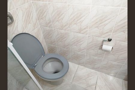 Casa para alugar com 47m², 2 quartos e sem vagaBanheiro