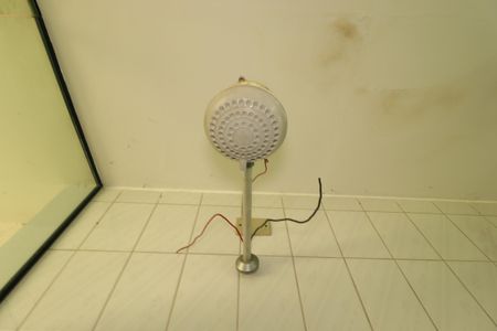 Casa para alugar com 470m², 3 quartos e 6 vagasBanheiro da Garagem - Chuveiro