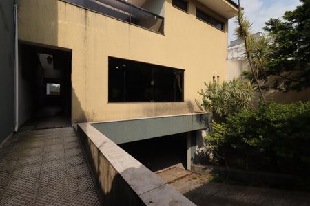 Casa à venda com 470m², 3 quartos e 6 vagasEntrada