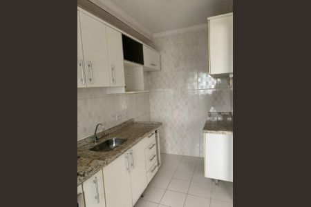Cozinha de apartamento à venda com 2 quartos, 51m² em Vila Carrão, São Paulo
