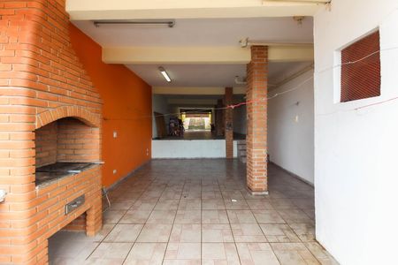 Casa à venda com 225m², 3 quartos e 3 vagas Casa à venda com 225m², 3 quartos e 3 vagasChurrasqueira