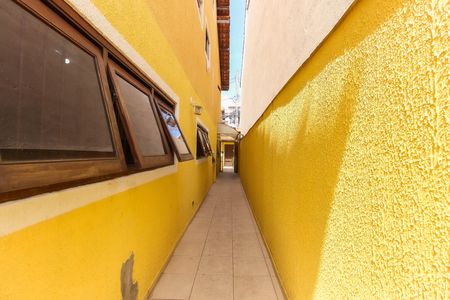 Casa à venda com 225m², 3 quartos e 3 vagas Casa à venda com 225m², 3 quartos e 3 vagasCorredor Externo