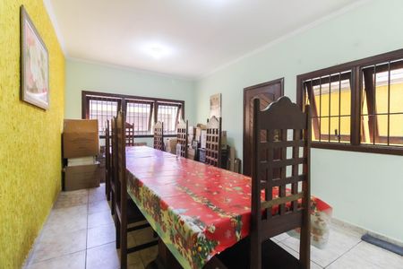 Sala de casa à venda com 4 quartos, 225m² em Parque Cruzeiro do Sul, São Paulo