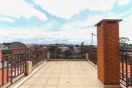 Casa à venda com 225m², 3 quartos e 3 vagas Casa à venda com 225m², 3 quartos e 3 vagasSacada Quarto 2 - Suíte