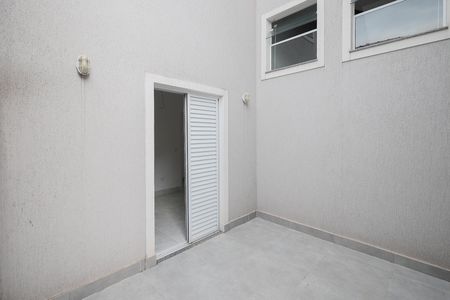 Apartamento à venda com 45m², 2 quartos e 1 vaga Apartamento à venda com 45m², 2 quartos e 1 vagaQuintal do Quarto 1