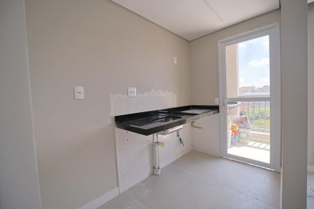 Cozinha de apartamento à venda com 2 quartos, 42m² em Vila Nova, São Paulo