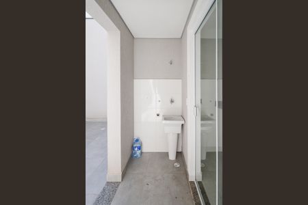 Apartamento à venda com 57m², 2 quartos e 1 vaga Apartamento à venda com 57m², 2 quartos e 1 vagaÁrea de Serviço