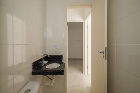 Apartamento à venda com 57m², 2 quartos e 1 vaga Apartamento à venda com 57m², 2 quartos e 1 vagaBanheiro
