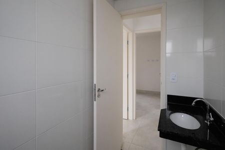 Apartamento à venda com 45m², 2 quartos e 1 vaga Apartamento à venda com 45m², 2 quartos e 1 vagaBanheiro