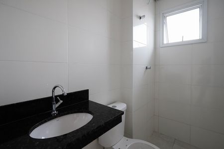 Apartamento à venda com 43m², 2 quartos e 1 vaga Apartamento à venda com 43m², 2 quartos e 1 vagaBanheiro
