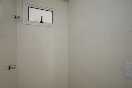 Banheiro de apartamento à venda com 1 quarto, 31m² em Vila Maria Alta, São Paulo