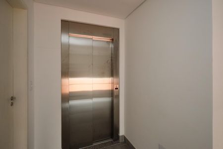 Apartamento à venda com 30m², 1 quarto e sem vaga Apartamento à venda com 30m², 1 quarto e sem vagaElevador