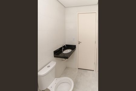 Apartamento à venda com 42m², 2 quartos e 1 vaga Apartamento à venda com 42m², 2 quartos e 1 vagaBanheiro