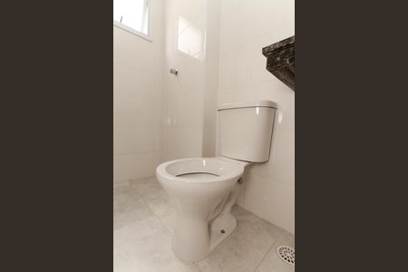 Apartamento à venda com 42m², 2 quartos e 1 vaga Apartamento à venda com 42m², 2 quartos e 1 vagaBanheiro